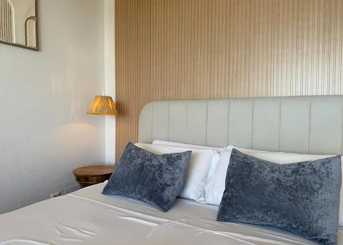 شقة Sky 180 Mediterranean Sea View Terrace - Eaw Homes