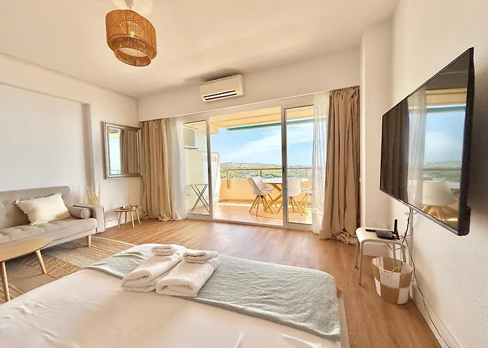 Apartmán Sky 180 Mediterranean Sea View Terrace - Eaw Homes